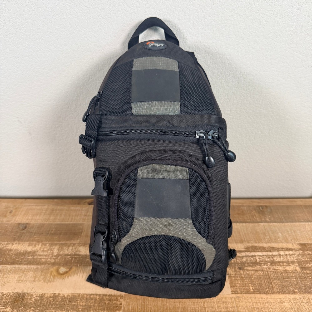 Lowepro Slingshot 100 AW Camera Bag Crossbody Black Gray Padded Sling Strap